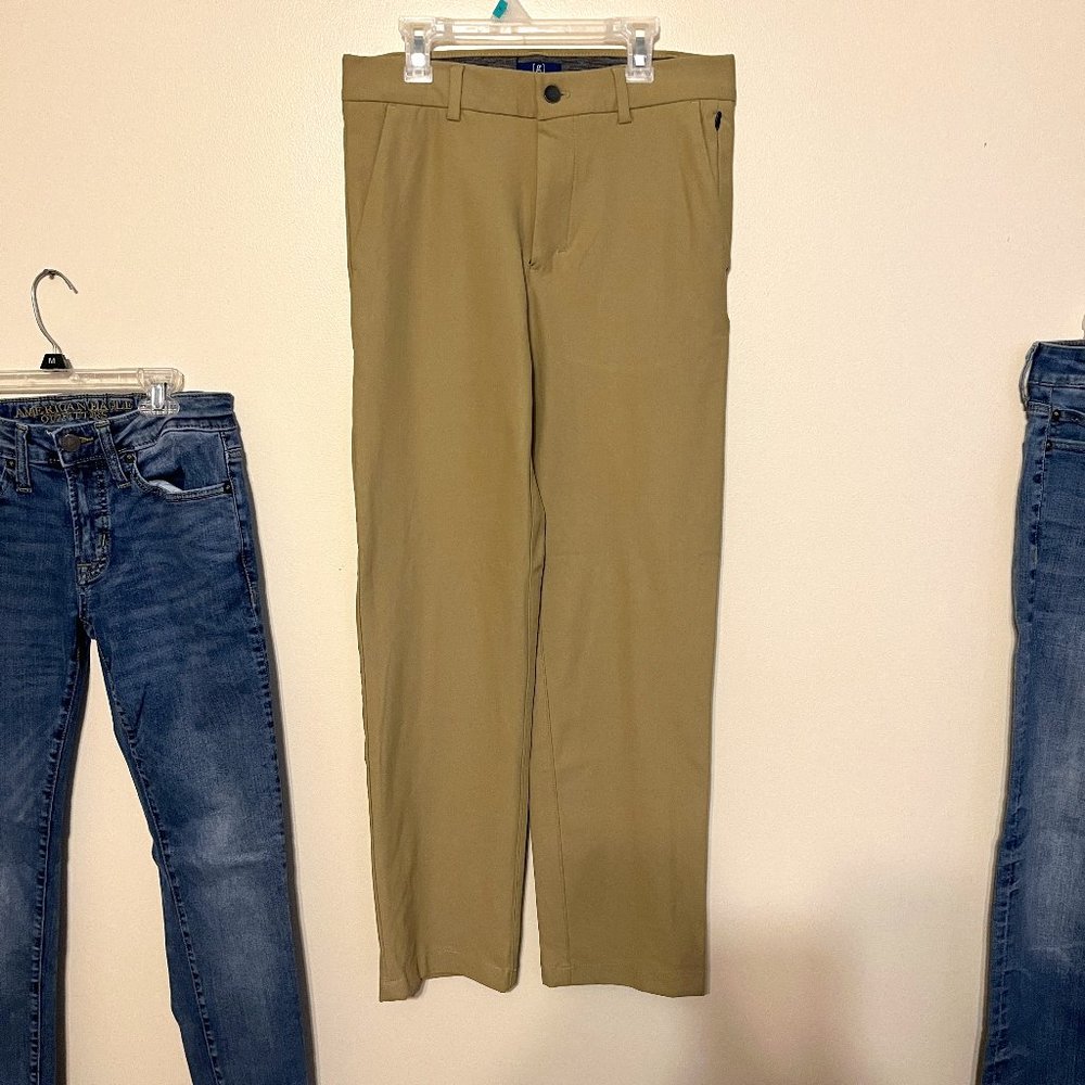 MENS YOUNG MAN GOLF CHINOS DRESS PANTS SIZE 28X30 LIKE NEW KHAKI